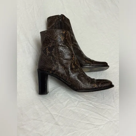 Vintage Via Spiga Snakeskin Print Leather Ankle Boots Made in Italy  Size 8 Boho