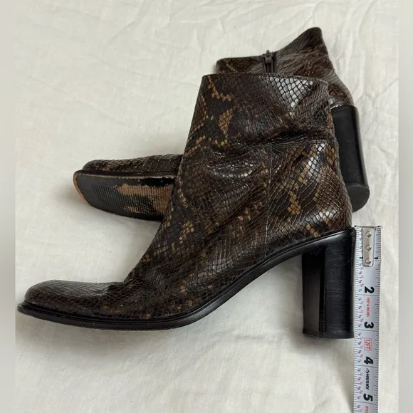 Vintage Via Spiga Snakeskin Print Leather Ankle Boots Made in Italy  Size 8 Boho