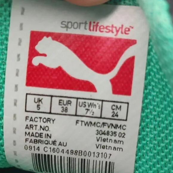 Vintage Y2K suede Puma Sneakers