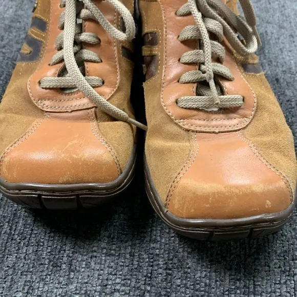 Vintage Y2K Suede Skechers Sneakers Size 8.5