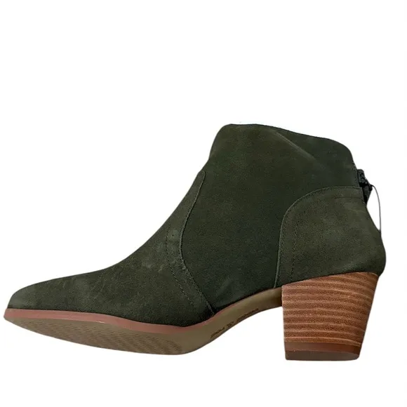 Violet &amp; Red Olive Suede Ankle Boots with Pointed Toe - Size 9