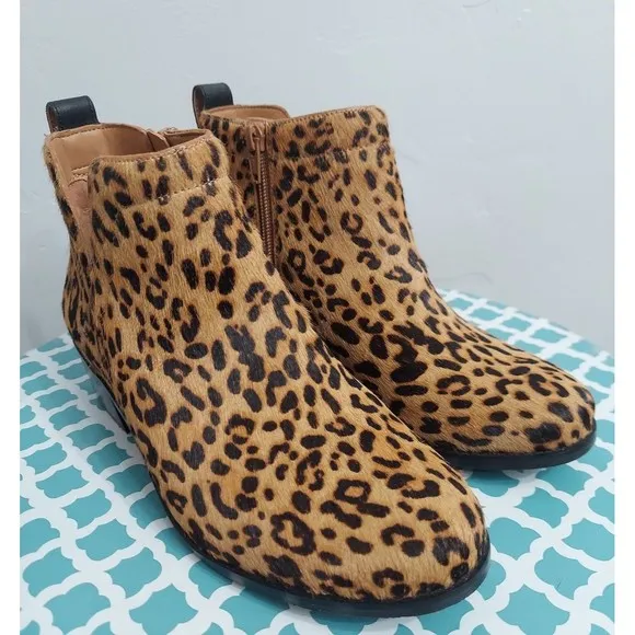 Vionic Clara Genuine Calf Hair Leopard Print Booties size 6