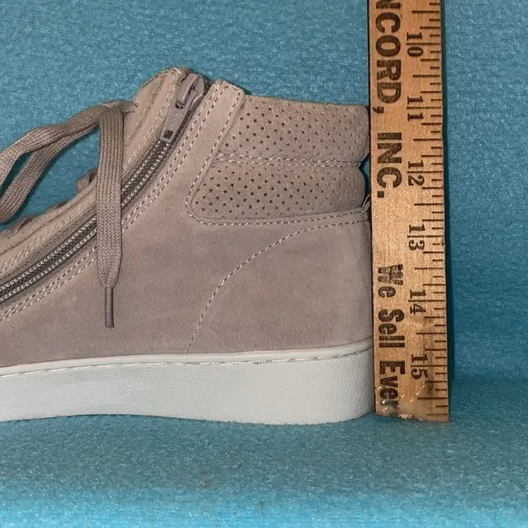 VIONIC Jenning suede leather high top sneakers side zip up gray NEW size 8