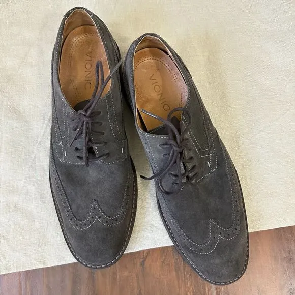 VIONIC Mens Bruno Wingtip Oxford Derby Shoes Lace Up in Suede Gray