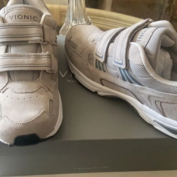Vionic suede sneakers