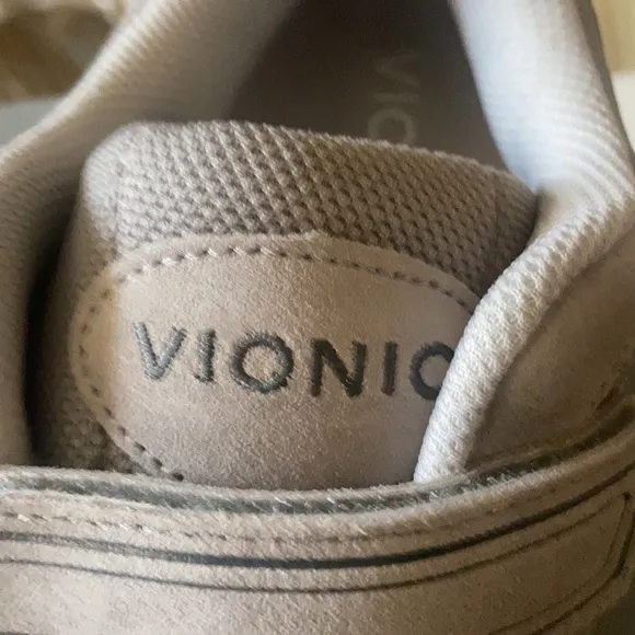 Vionic suede sneakers
