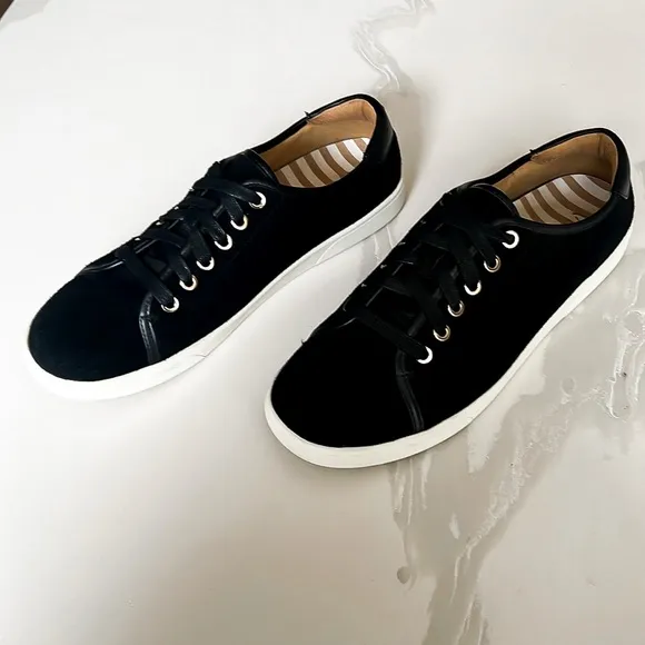 VIONIC Sunny Brinley Black Suede Leather Lace Up Sneakers Womens Sz 9.5