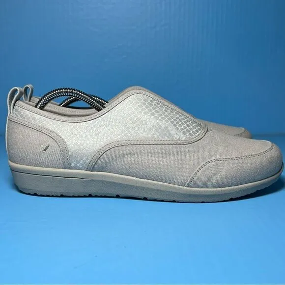 Vionic Womens Denver Silver Grey Slip On Shoes 10
