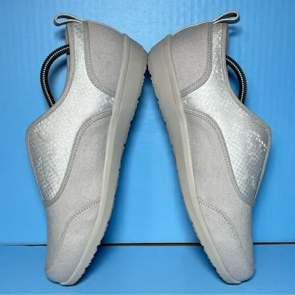 Vionic Womens Denver Silver Grey Slip On Shoes 10