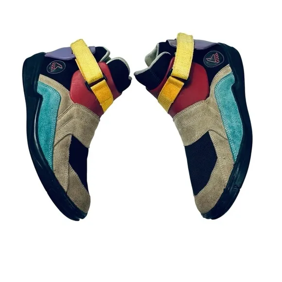 VTG. 90’s METROBLADE ROLLERBLADE SHOES SIZE 10