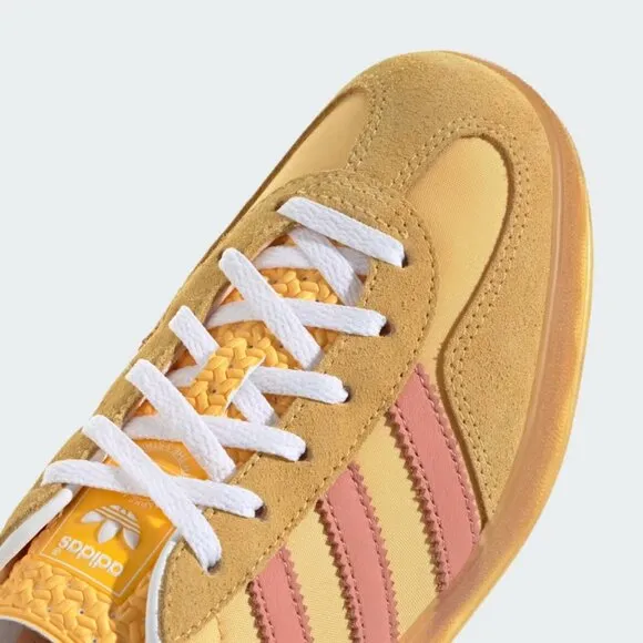 W13 / M12 - [NEW] Women's adidas Gazelle Indoor Shoes 'Semi Spark' IE2959