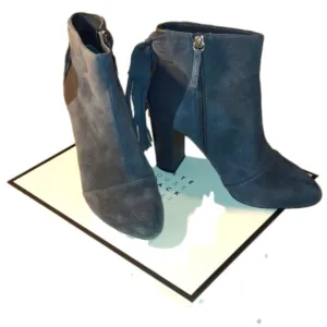 𝅺White House Black Market Gray Suede &quot;Dodge&quot; Tassel Shoe Boots Size 8 1/2