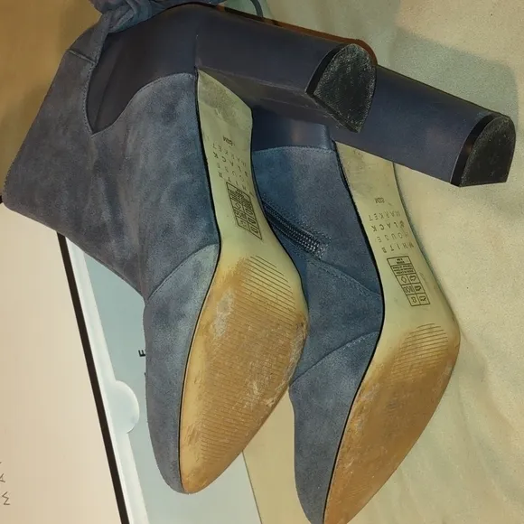𝅺White House Black Market Gray Suede &quot;Dodge&quot; Tassel Shoe Boots Size 8 1/2
