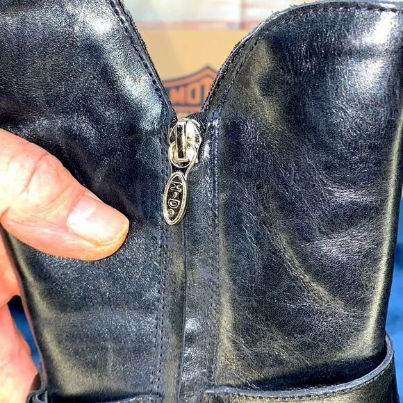 Woman’s sz 7.5 HD leather heeled boots NWOT WOB