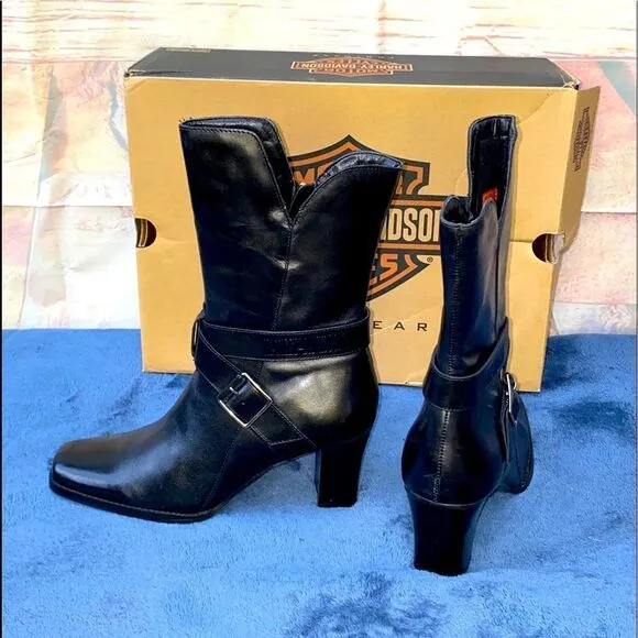 Woman’s sz 7.5 HD leather heeled boots NWOT WOB