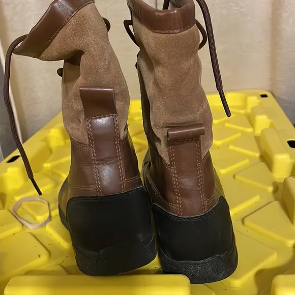 Women Ugg waterproof boots size 5