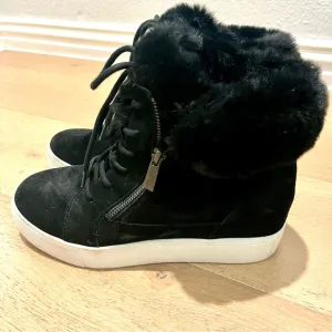 Women's Black Fur-Lined Sneakers