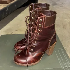 Women's Brown Leather Lace-Up Boots