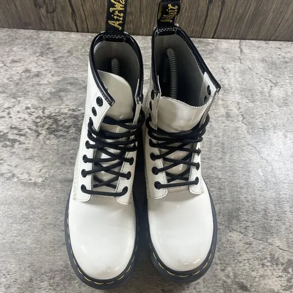 Womens Doc Martens White Air Wair Bouncing Soles Leather Boots 11821 Size 6