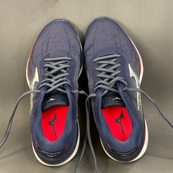 Women's Mizuno Wave Sky 5 athletic sneaker trainers shoes size 8.5