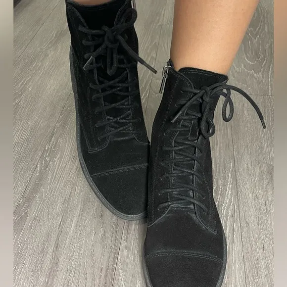 Womens suede Black Lace-Up Boots Lucky Brand