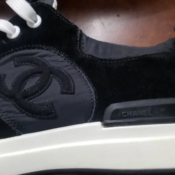 WOMEN'S SUEDE CHANEL SNEAKERS SZ.8  what's your offer!!!
