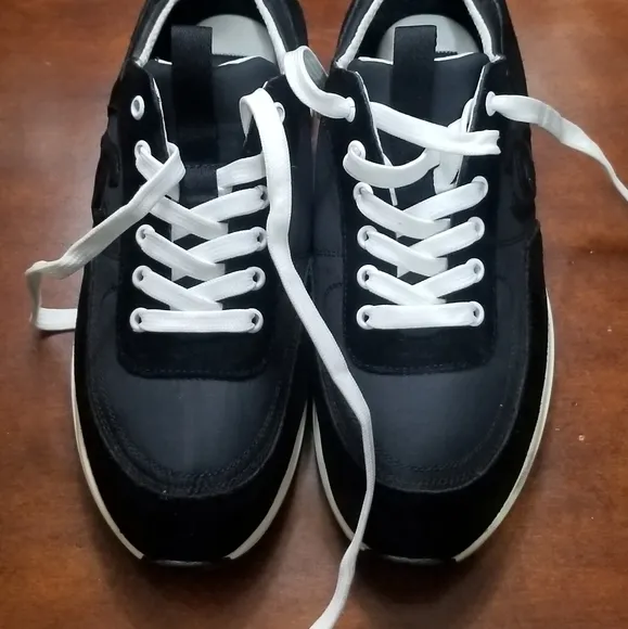 WOMEN'S SUEDE CHANEL SNEAKERS SZ.8  what's your offer!!!