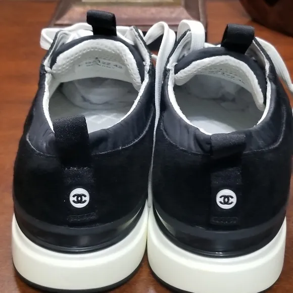 WOMEN'S SUEDE CHANEL SNEAKERS SZ.8  what's your offer!!!
