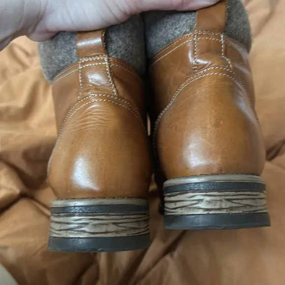Women’s Taos Boots