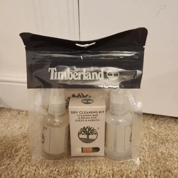 Womens Timberland Gray And Silver Boots Size 8 With Cleaning Kit Suede Leather