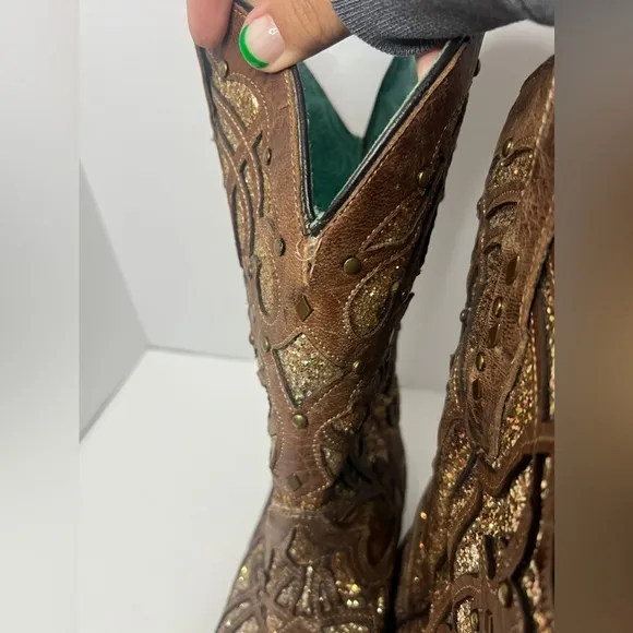 Womens Wide‎ Calf Corral Boots