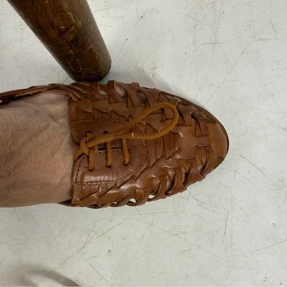 Woodbridge made in Brazil vintage genuine leather upper woven loafer 8.5 B