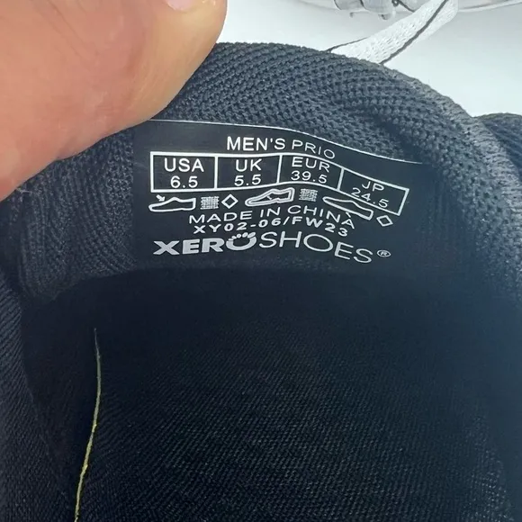 Xeroshoes-Men's Prio Running and Fitness Lightweight Shoes-Black/White. Size:6.5