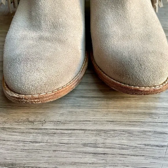 Zadig &amp; Voltaire Pearce Suede Fringe Ankle Boot Light Tan Color **HOLE** SZ 6