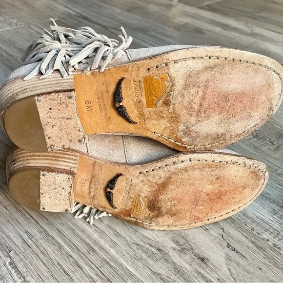 Zadig &amp; Voltaire Pearce Suede Fringe Ankle Boot Light Tan Color **HOLE** SZ 6