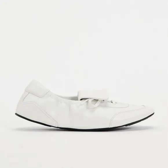 ZARA LACE-UP LOW HEEL LEATHER SHOES