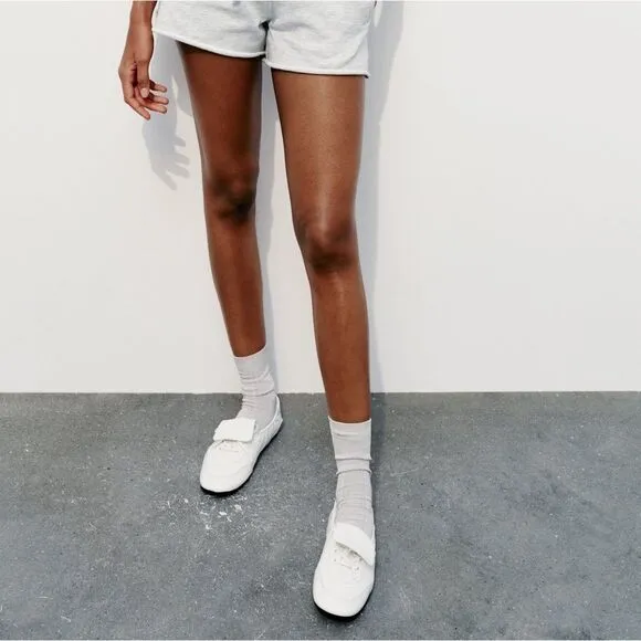 ZARA LACE-UP LOW HEEL LEATHER SHOES